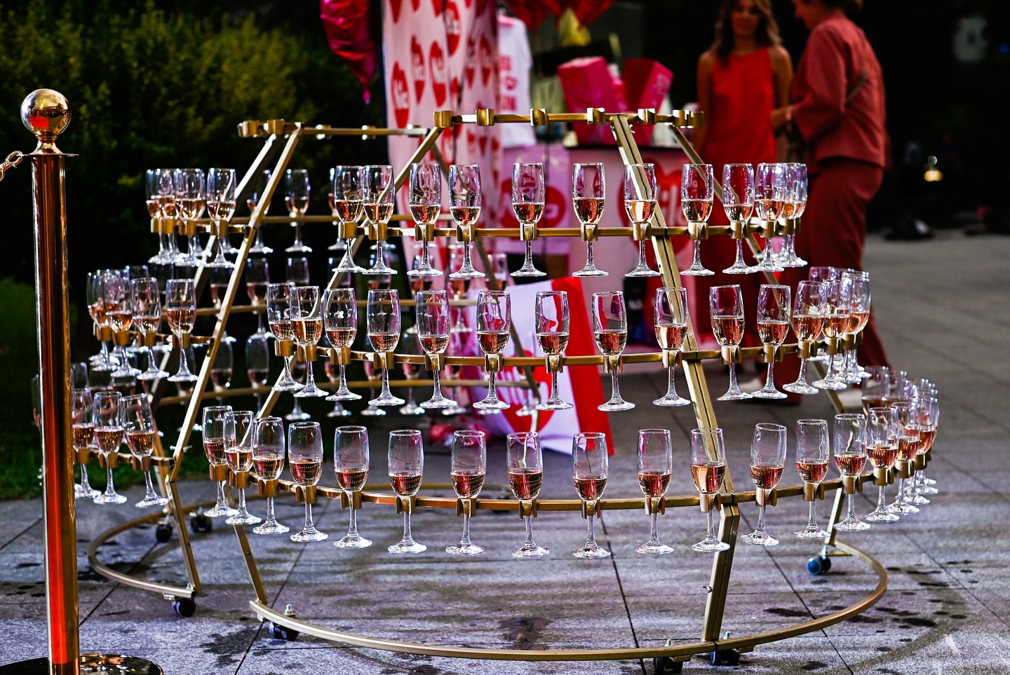 Red Carpet 20 Years - Image 12